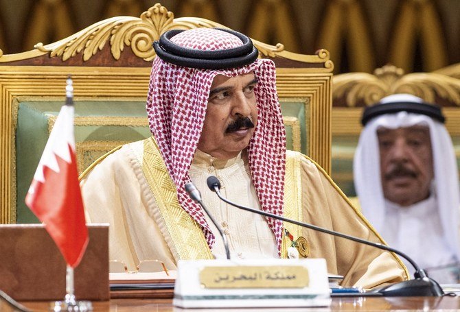 Le Bahreïn est attaché à un Etat palestinien indépendant, affirme le roi Hamad