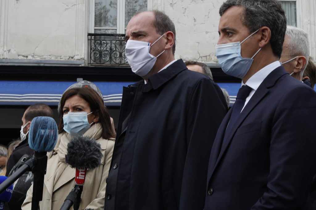 Agression à l'arme blanche à Paris près des anciens locaux de Charlie Hebdo: Castex, Darmanin et Hidalgo sur les lieux