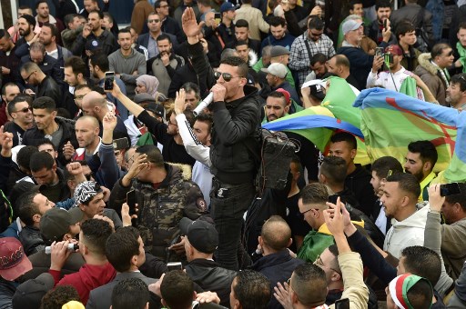Voix opposées au statut de Tamazight dans la nouvelle constitution : La surenchère de trop