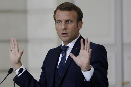 Le président français Emmanuel Macron s'exprime lors d'une conférence de presse sur la situation du Liban. (AFP)