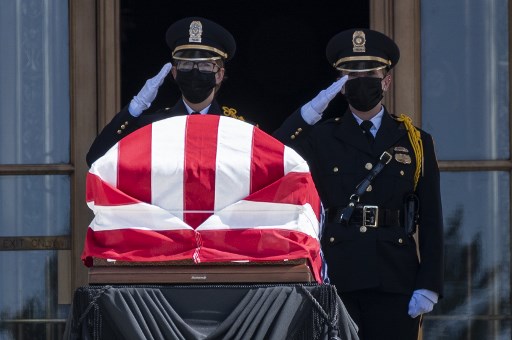 La juge «RBG» inhumée dans l'intimité près de Washington