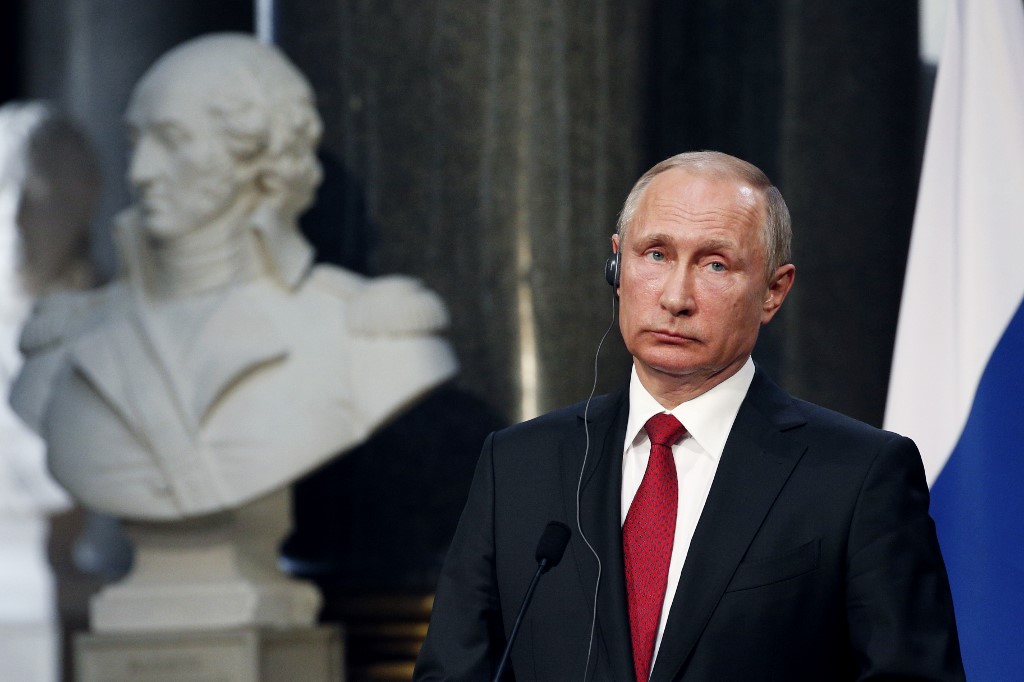 Poutine à Macron: les tentatives d'interférer au Belarus sont «inacceptables»
