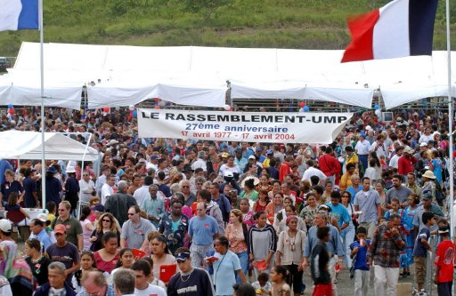 Référendum en Nouvelle-Calédonie: participation en hausse à la mi-journée
