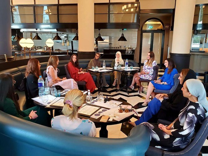 Réunion de femmes émiraties et israéliennes à Dubaï