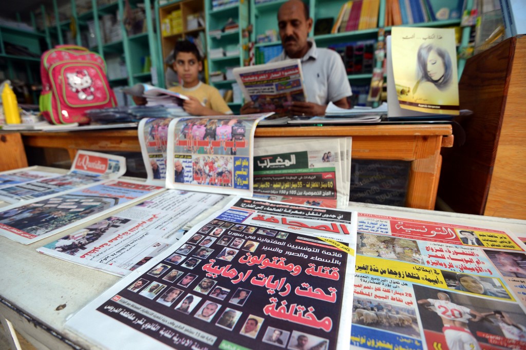 Les autorités locales ont appliqué une décision de destruction d'un point de vente de journaux et de tabac illégal, dans un quartier de Sbeitla. (AFP)