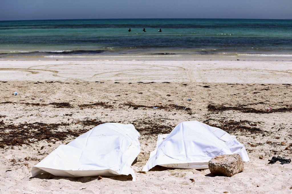 Après un pic des départs de Tunisie en 2011, suivi d'une forte chute, les tentatives d'émigration illégale augmentent à nouveau depuis 2017, le pays étant secoué par l'instabilité politique et durement frappé par la pandémie de nouveau coronavirus qui a entraîné une flambée du chômage.(AFP)