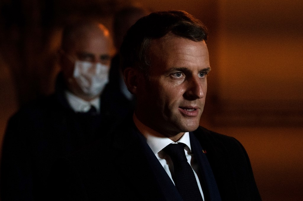 Décapitation en France : "Ils ne passeront pas, l'obscurantisme ne gagnera pas" martèle Macron