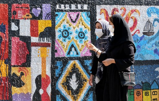Le roman iranien s'épanouit chez les femmes et en Occident
