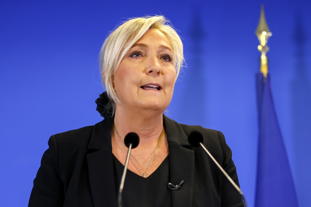 Marine Le Pen réclame une «législation de guerre» contre l'islamisme