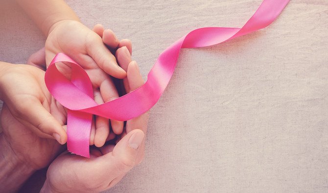 Les espaces publics de l'Arabie saoudite en rose pour le mois de la sensibilisation au cancer du sein
