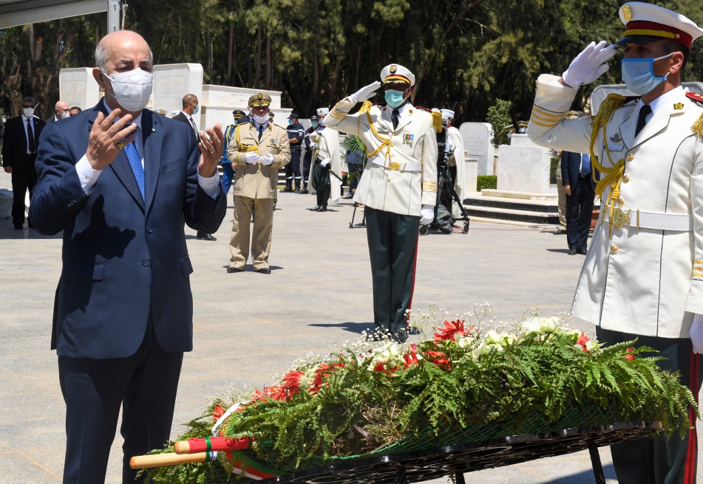 Algérie: le président à l'isolement après plusieurs cas suspects de coronavirus proches