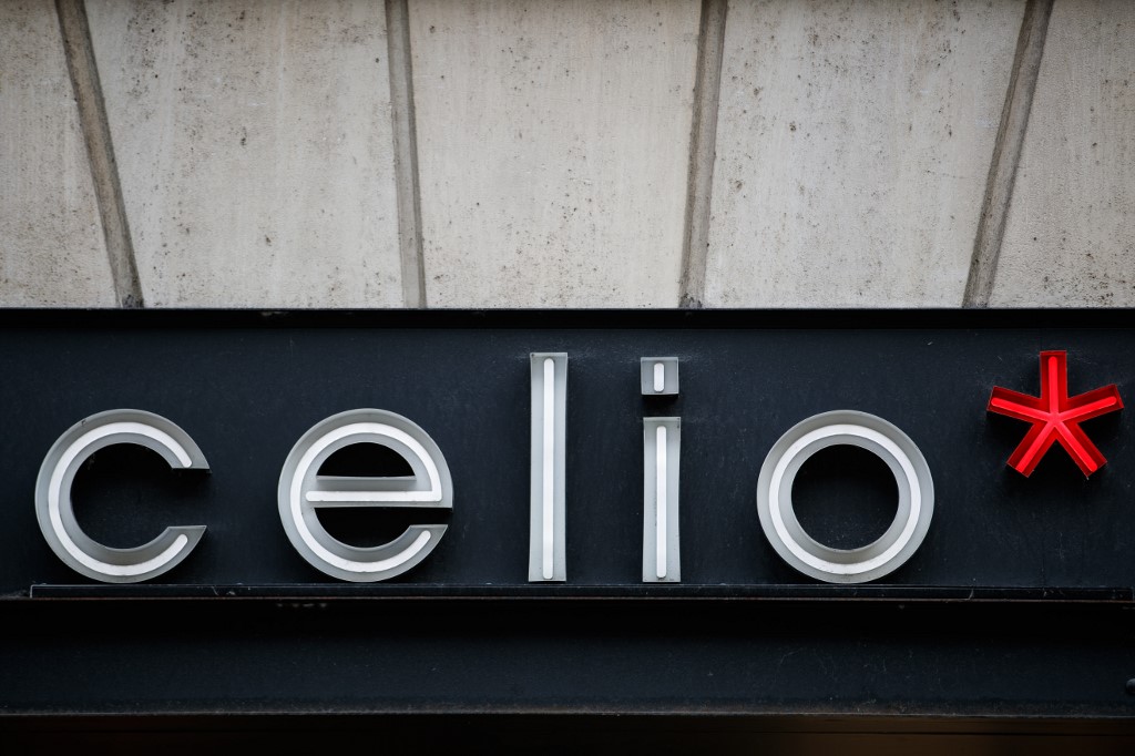 La direction de Celio « s'engage à mettre tout en œuvre pour proposer des solutions favorisant le repositionnement des salariés concernés, grâce à des mesures de reclassement interne et à un accompagnement personnalisé pour la construction de projets professionnels externes ». (AFP)