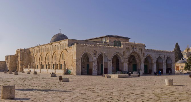 La police israélienne arrête le directeur adjoint du Waqf de Jérusalem