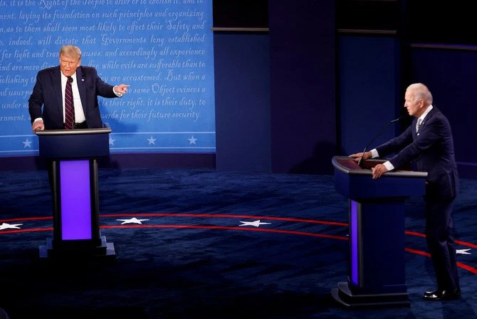 Le face à face Trump-Biden, «pire débat de tous les temps» selon les expats
