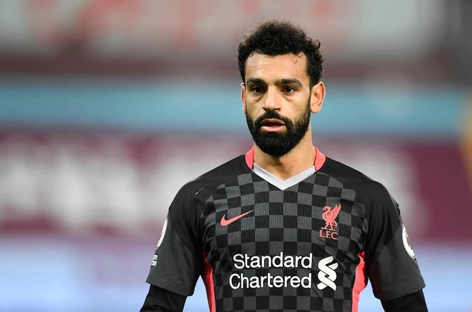 Mohamed Salah, la superstar égyptienne de Liverpool, acclamé comme un «héros» après avoir aidé un sans-abri