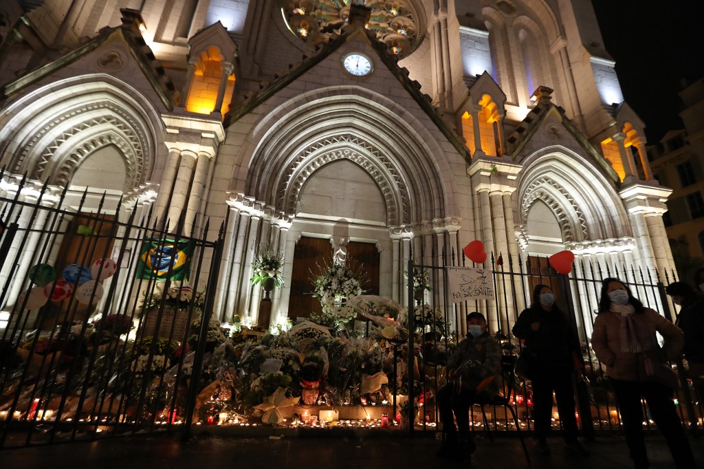 Après l'attaque, les catholiques de Nice prient sous haute sécurité pour la Toussaint