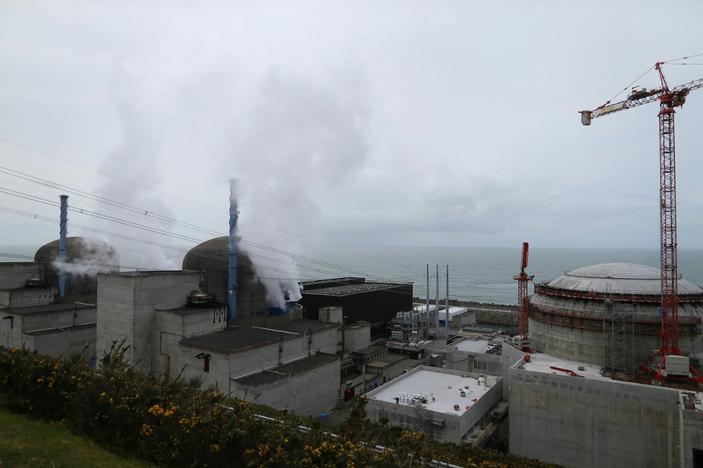 La programmation plurianuelle de l'énergie (PPE), la feuille de route énergétique officielle de la France, prévoit en effet la possibilité de nouveaux réacteurs EPR.(AFP)