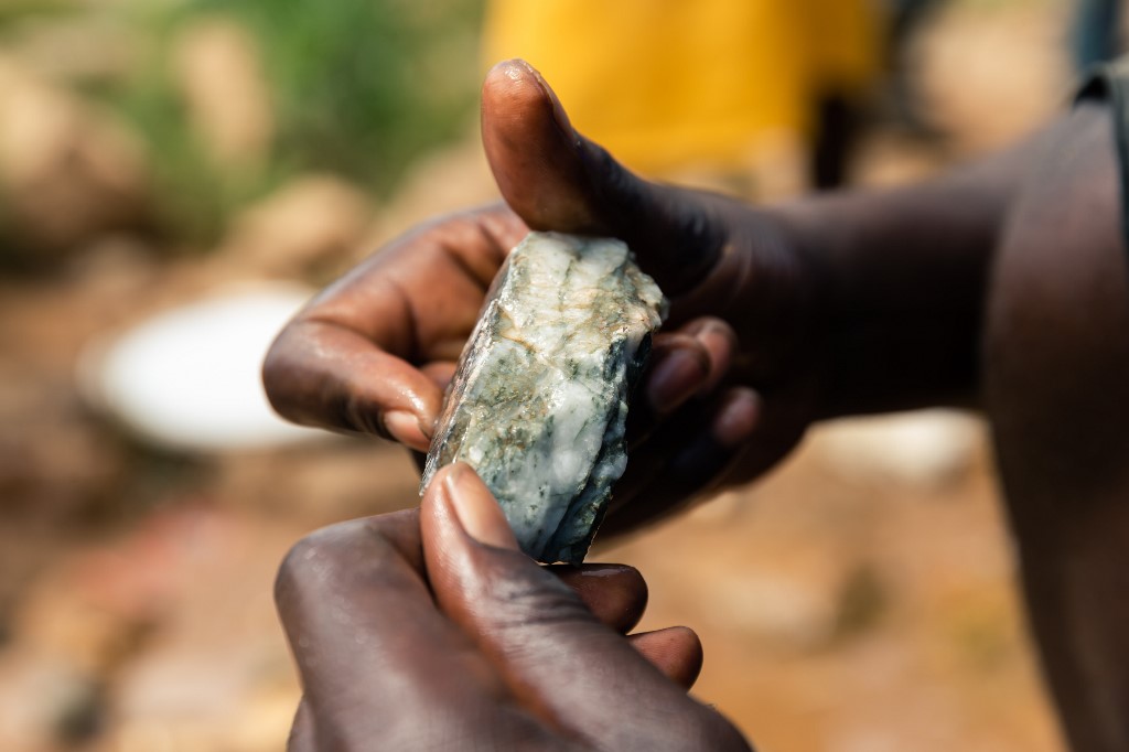 Le Zimbabwe mise sur l'or pour survivre aux ravages de la corruption et de l’épidémie