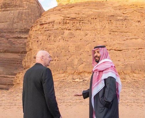 L’architecte Jean Nouvel dévoile l’incroyable hôtel souterrain en Arabie saoudite