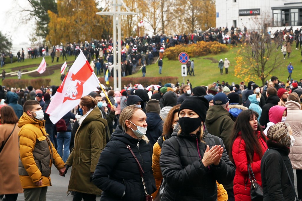 Bélarus: nouvelles manifestations, l'opposition en appelle à Biden