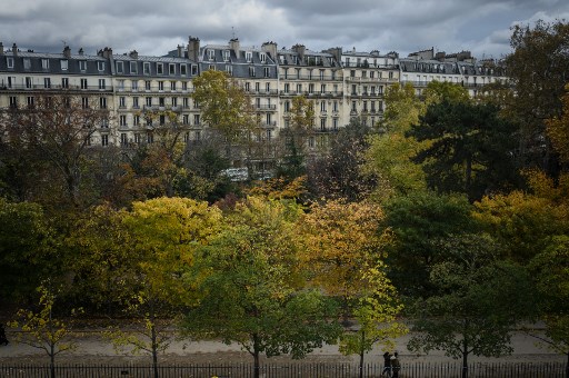 Eclairage modernisé, plus d'espaces verts: Paris planche sur son urbanisme
