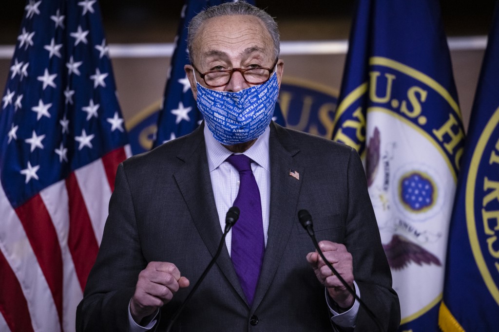 Schumer: Les républicains «empoisonnent» la démocratie en niant la victoire de Biden