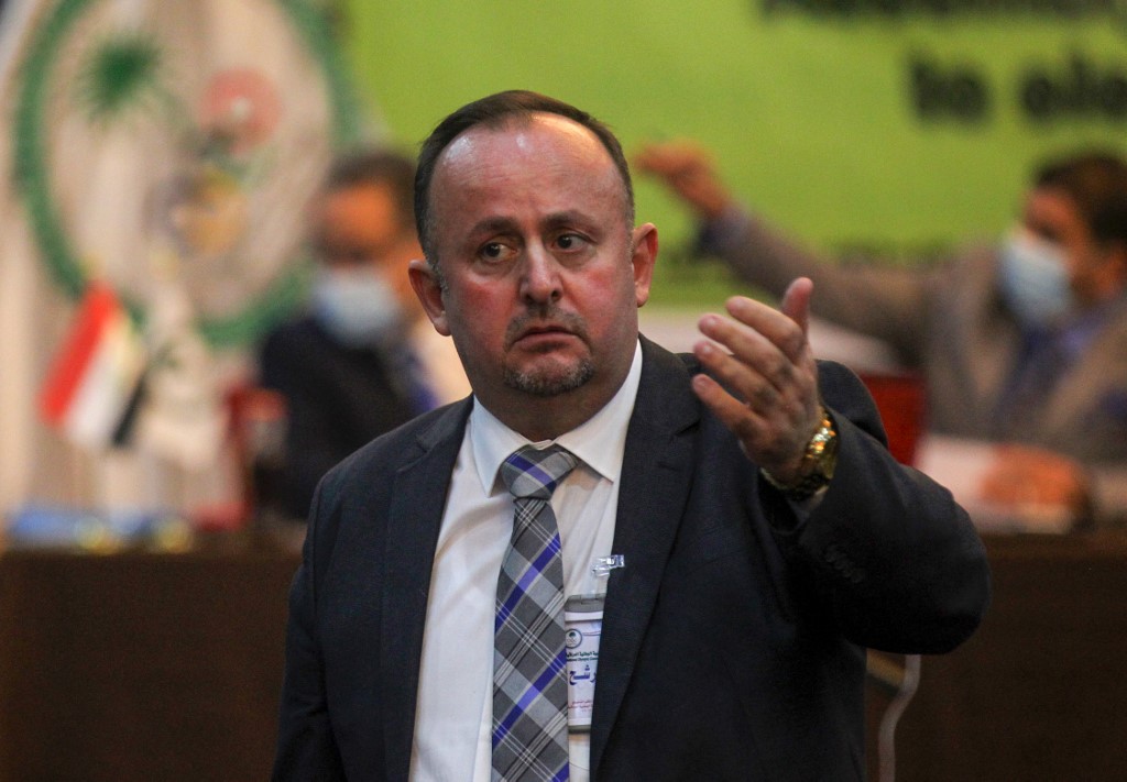 Sarmad Abdul-Ilah, candidat à la présidence, assiste à l'élection du conseil exécutif du Comité national olympique irakien dans la capitale Bagdad. (AFP)