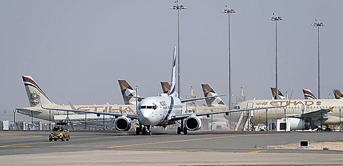 Abu Dhabi adopte des mesures de distanciation par le biais de l'IA alors que les aéroports s'adaptent à la pandémie