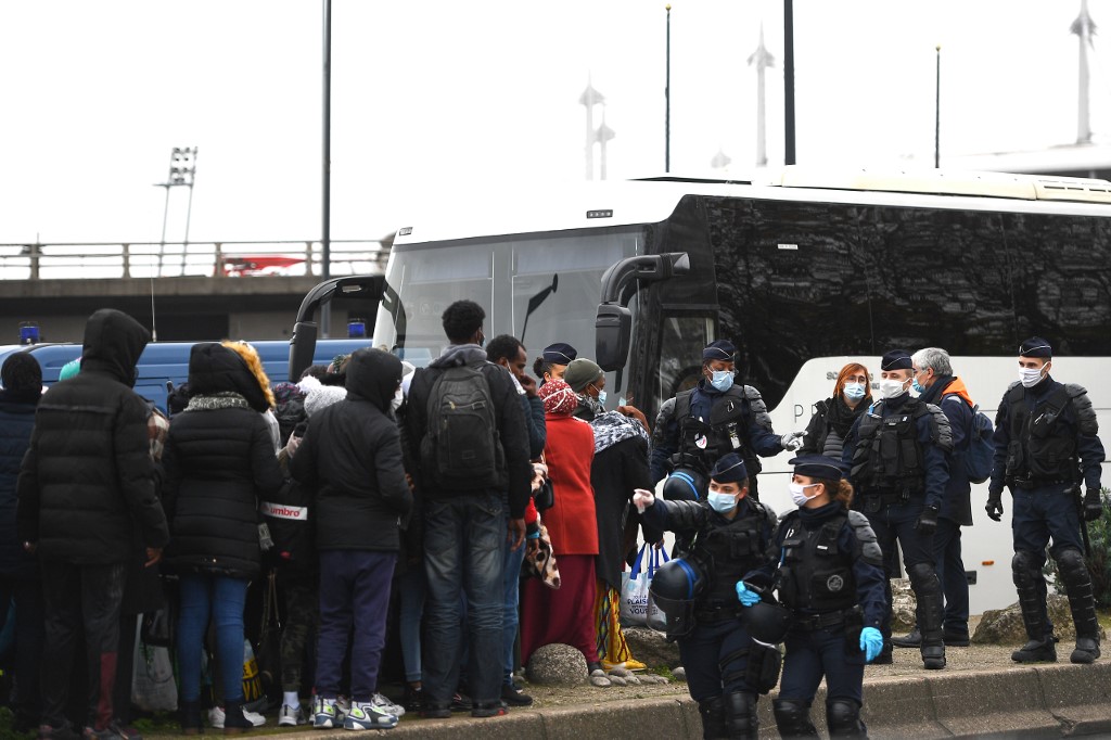 Comment sortir du «cycle sans fin» des camps de migrants, démantelés puis se reformant ?