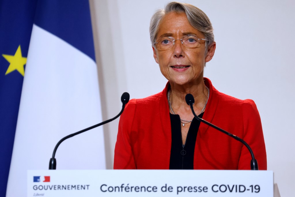 La ministre française du Travail, Elisabeth Borne, s'exprime lors d'une conférence de presse au ministère français de la Santé à Paris. (Ludovic MARIN / AFP )