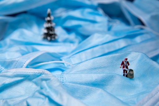 Mesures sanitaires allégées dans certains pays européens, mais pas de «Noël normal»