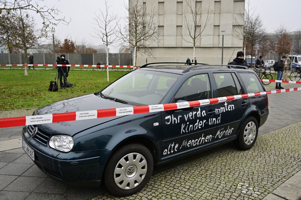 Allemagne: un homme percute en voiture le portail de la chancellerie