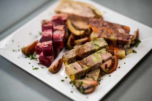 Take away et aides publiques : la recette de survie des chefs étrangers à Paris
