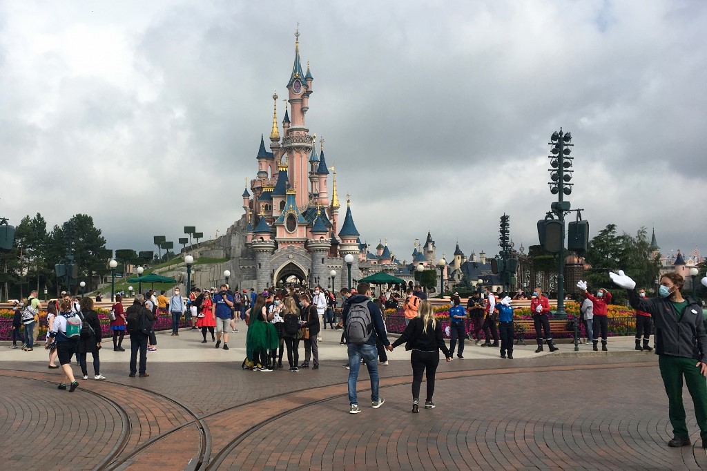 Négociations en cours à Disneyland Paris pour un millier de départs volontaires