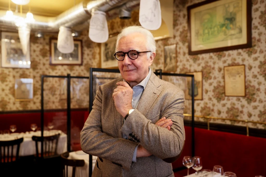 Ducasse chez vous avec sa cuisine "naturaliste" en temps de crise