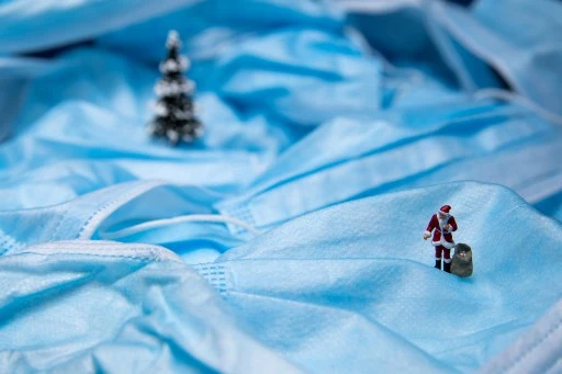Mesures sanitaires allégées dans certains pays européens, mais pas de «Noël normal»