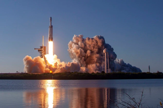 Le premier satellite du monde arabe