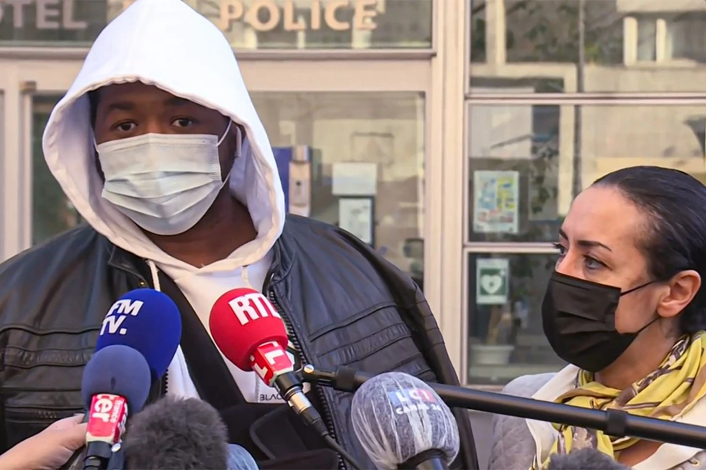 France: une affaire de violences policières secoue le sommet de l'Etat