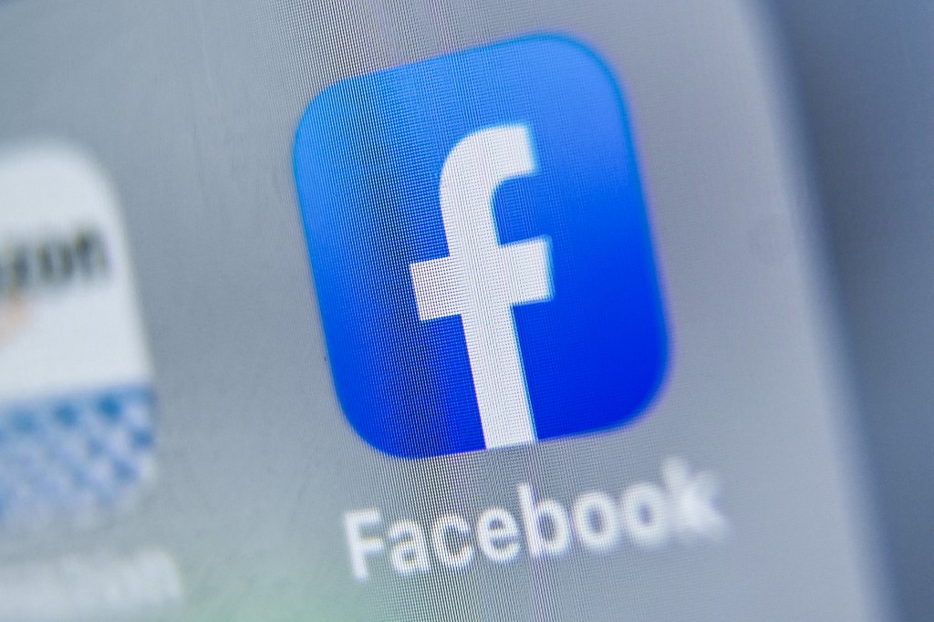 Au sommet de la tech sur la transparence, le duel Facebook-Apple