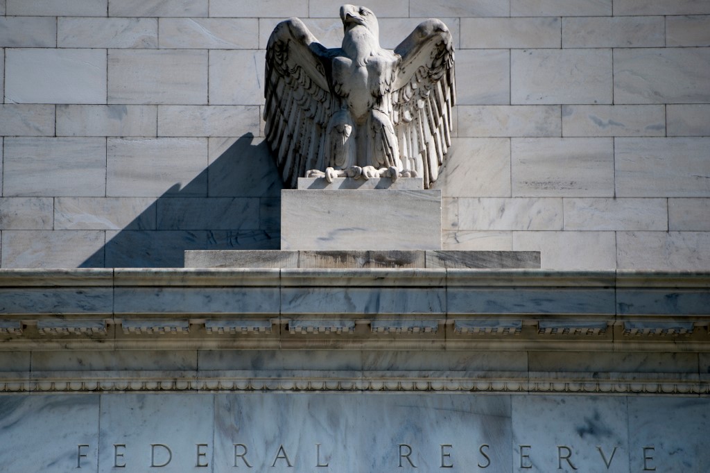 La reprise se poursuit aux Etats-Unis mais la pandémie reste un risque, prévient la Fed