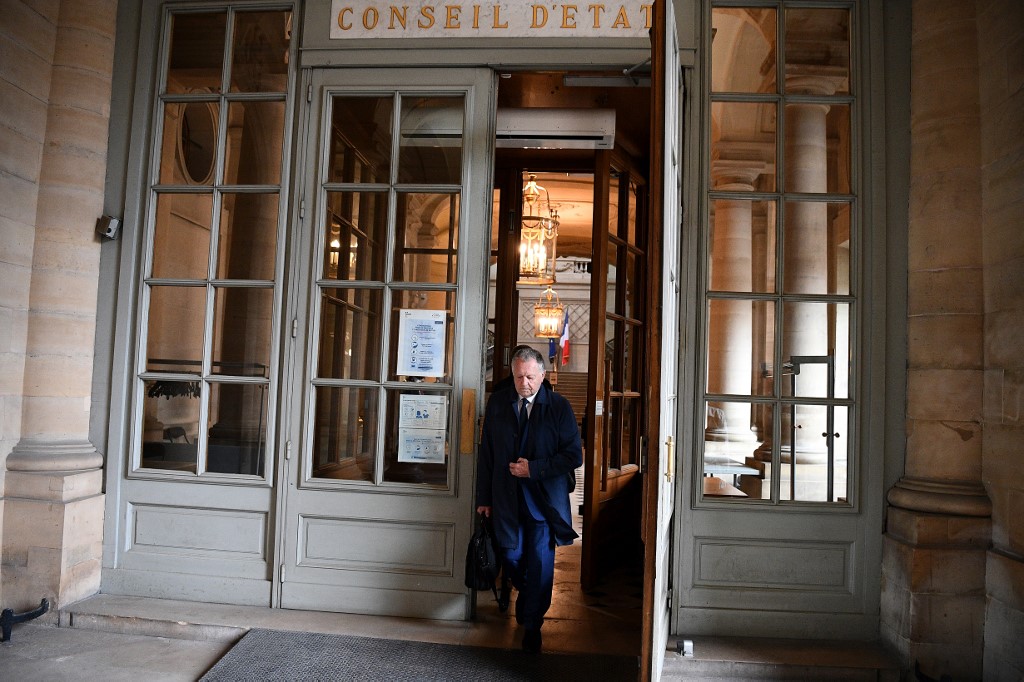 Le Conseil d’État a examiné sans se prononcer mercredi la validité des trois décrets adoptés récemment par le gouvernement et qui élargissent les possibilités de fichage.(AFP)