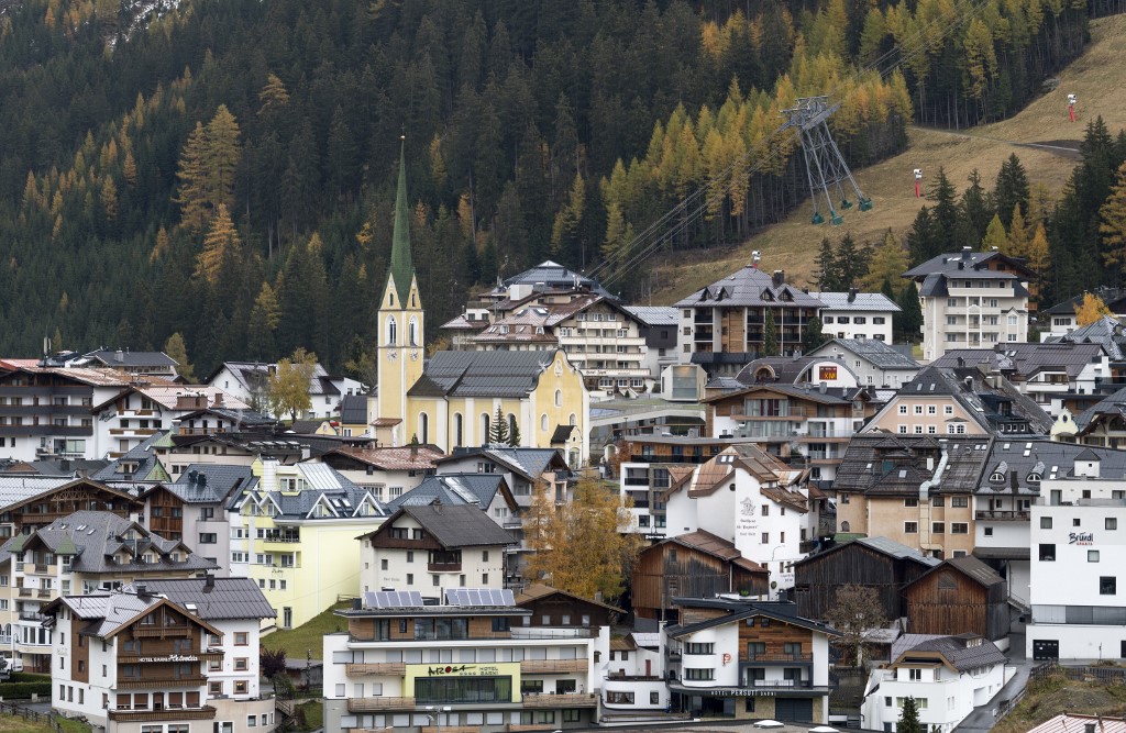 L'Autriche ouvre ses stations de ski, en dépit du 3e confinement