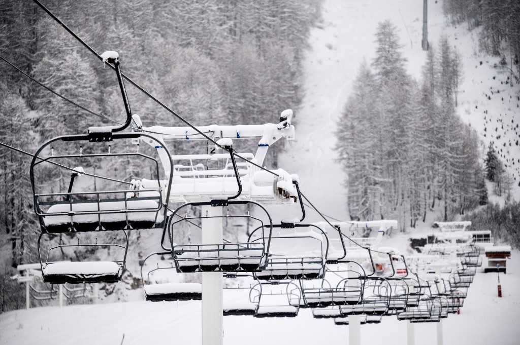 Stations de ski: des gérants de magasins de sport jugent leur saison terminée