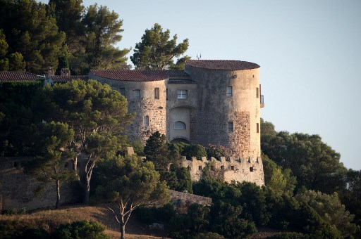 France : le président Macron au fort Brégançon avec son épouse