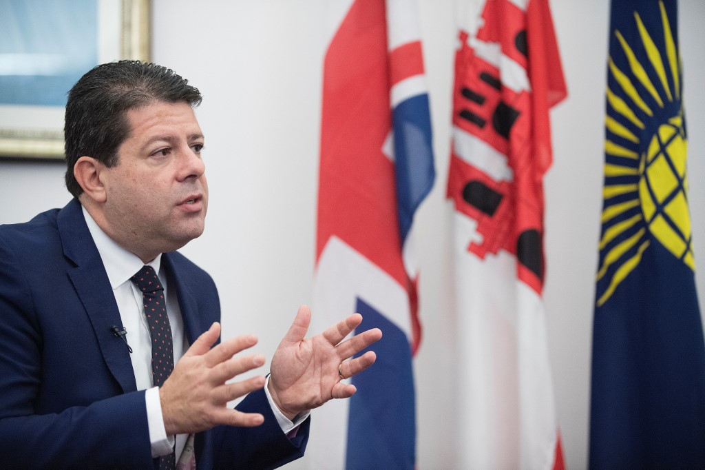 Le ministre en chef de Gibraltar et chef du parti socialiste travailliste de Gibraltar, Fabian Picardo, s'exprime lors d'un entretien avec l'AFP à Gibraltar, le 25 novembre 2020. (AFP)