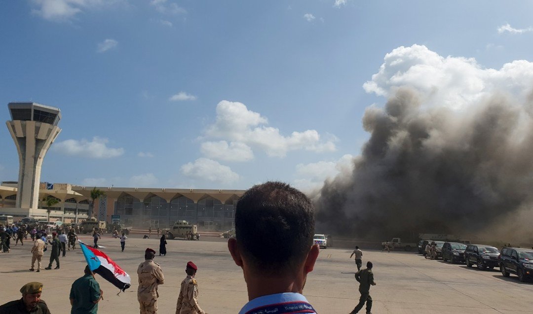 27 morts et des dizaines de blessés lors d'une attaque meurtrière contre l'aéroport d'Aden