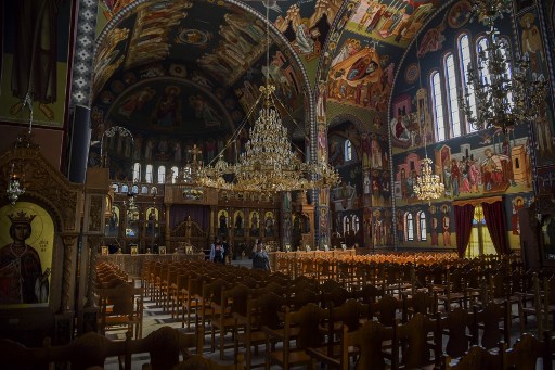 En Grèce, l'Eglise orthodoxe sceptique rattrapée par le coronavirus