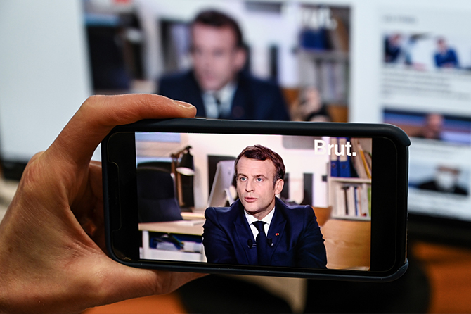 Brut: l'interview de Macron vue par plus de 7 millions de jeunes sur les réseaux sociaux