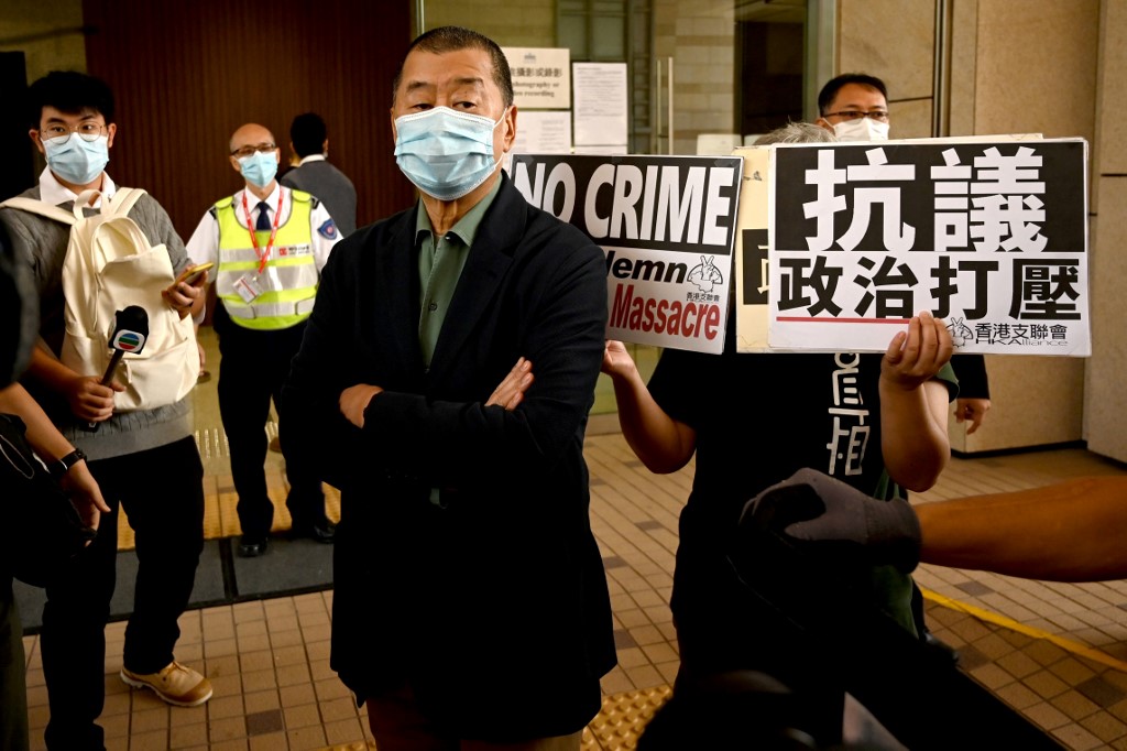 Hong Kong: le magnat pro-démocratie Jimmy Lai placé en détention provisoire