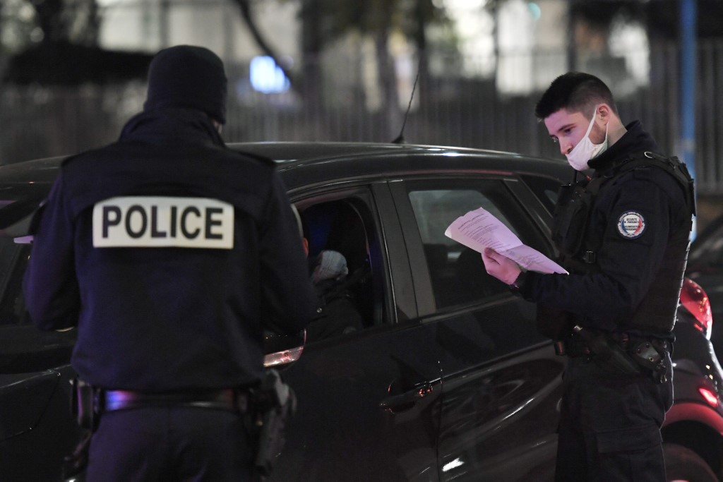De Paris à Bordeaux en passant par Nantes, des policiers en «colère»